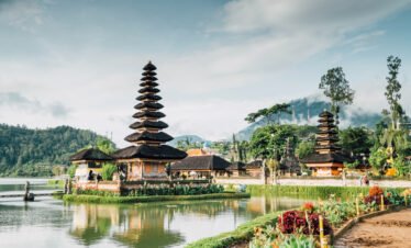 Indonesia Family Package --- 8 nights / 9 days